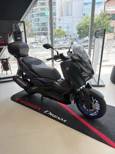 Yamaha X-MAX 300