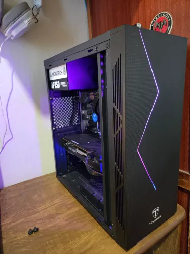 PC GAMER: I5 10400F, RX 6600 XT, RAM 16GB(2X8GB), SSD M.2 1240TB...