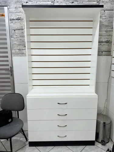 MÓVEIS PARA LOJA