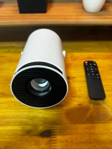 Projetor HY300 4k Android 11 WIFI 6