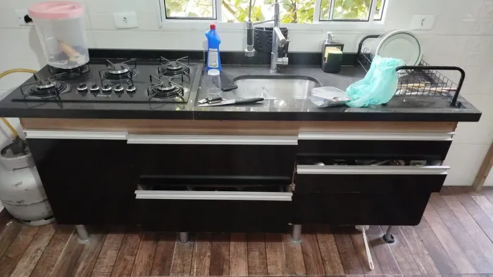 Kit completo Pia + Gabinete + Fogão Cooktop + Torneira