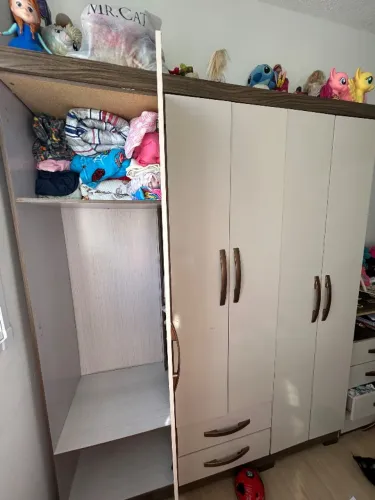 Guarda roupa