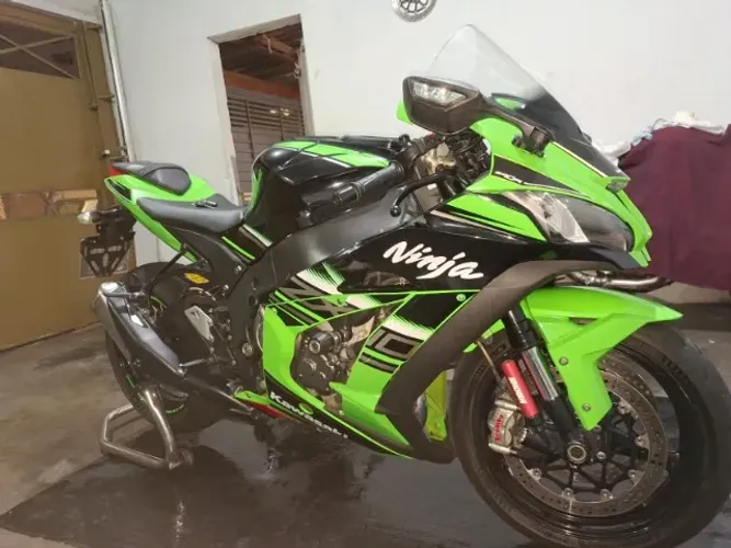 Kawasaki zx10r ninja