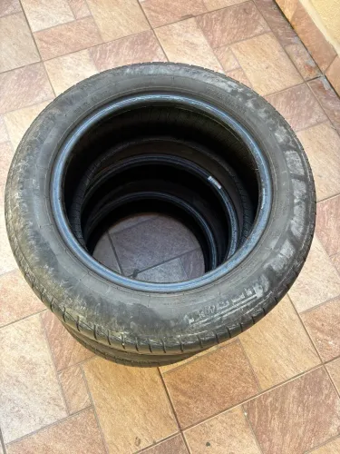 Vendo 3 peneus usados 175/65/14