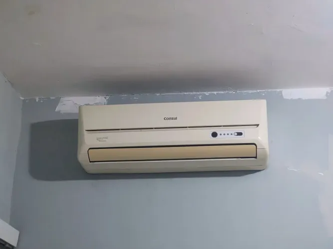 Ar condicionado Consul modelo CBY12BBBNA, 220v, 12000BTU