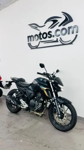 FZ 25 ABS 2024 Impecável, parcelo no cartão em até 21x