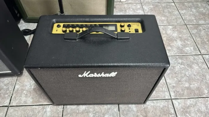 Amplificador de guitarra Marshall Code 50 12"