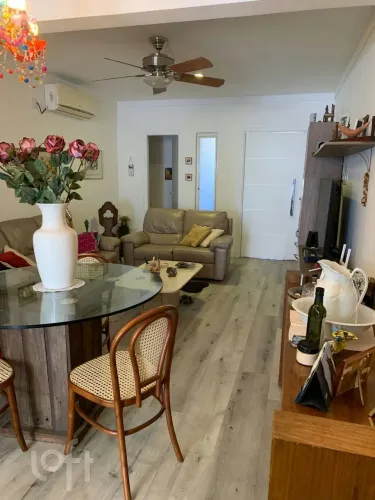 Casa à venda em Vila Ipiranga com 432 m², 5 quartos, 2 suítes, 2 vagas
