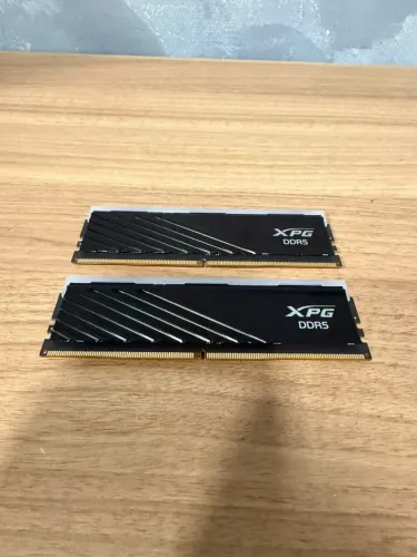 Memória RAM 16GB 6000MHz XPG RGB (ACEITO TROCAS)