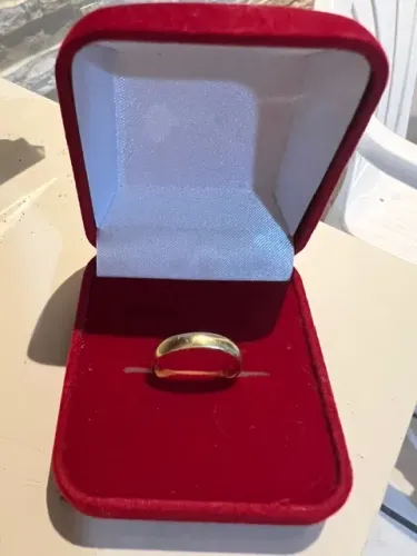 aliança em ouro 18k