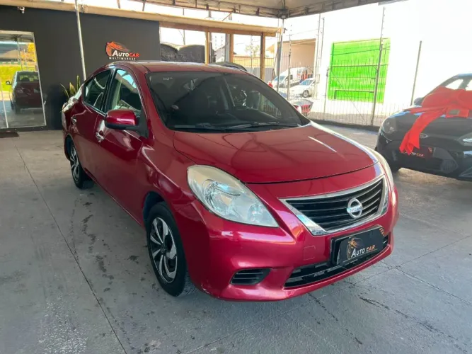 Nissan Versa SV 1.6 16V Flexstart 4P Mec. 2014