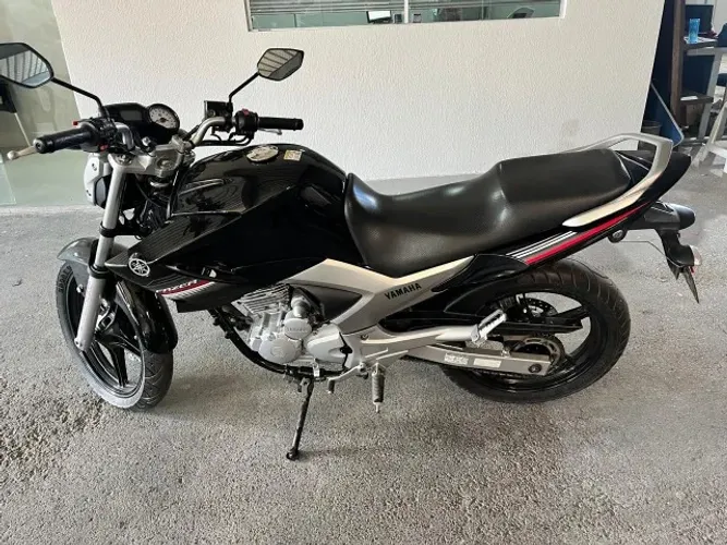 YAMAHA FAZER YS 250 (((((( R A R I D A D E )))))