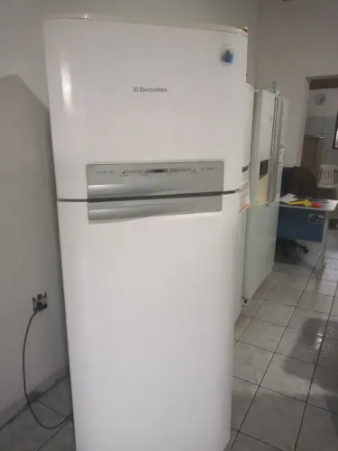 Geladeira duplex Frost Free Electrolux 220 Wts 400 litros