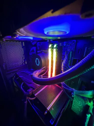 PC Gamer / Workstation i9-11900K - RX 6600 8GB - 64GB RAM - 2,48TB SSD + Dual Boot Windows