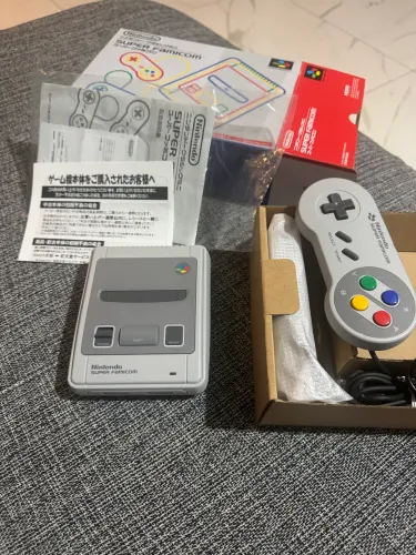 Famicom (melhor estado possível)