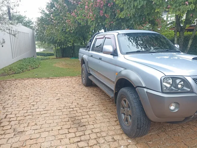 Mitsubishi L200 Outdoor GLS 2.5 4X4 CD TDI Diesel 2010