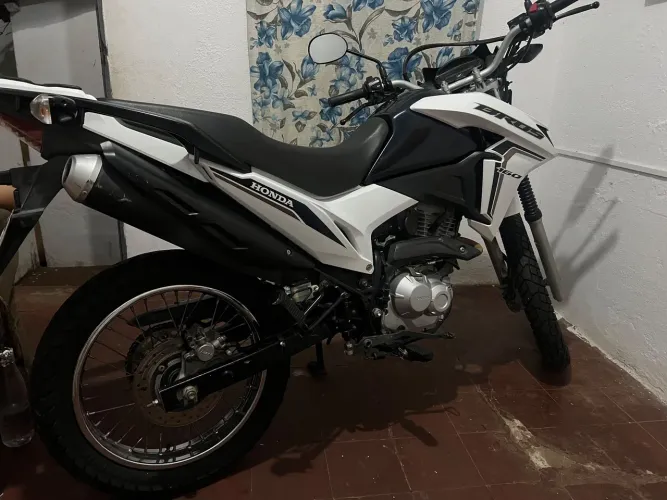 Vendo uma bros 160 2023