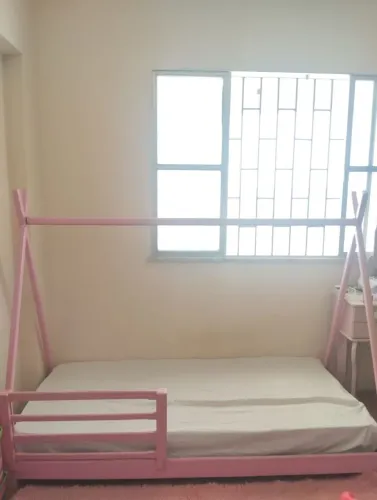 Cama com colchão baixei pra vender rápido