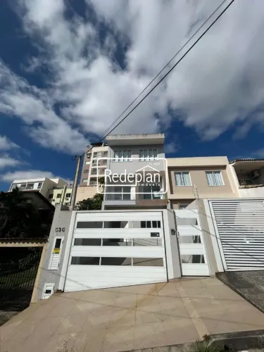 Casa Triplex de Alto Padrão - Morada da Colina