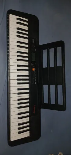 Teclado Casiotone CT-S195