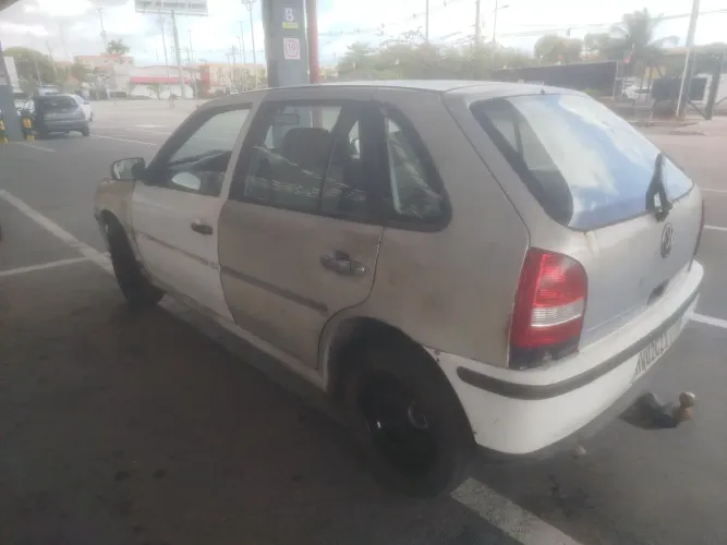 Volkswagen Gol GERAÇÃO III PLUS 1.0 MI 8V GASOLINA MEC. 4P 2001