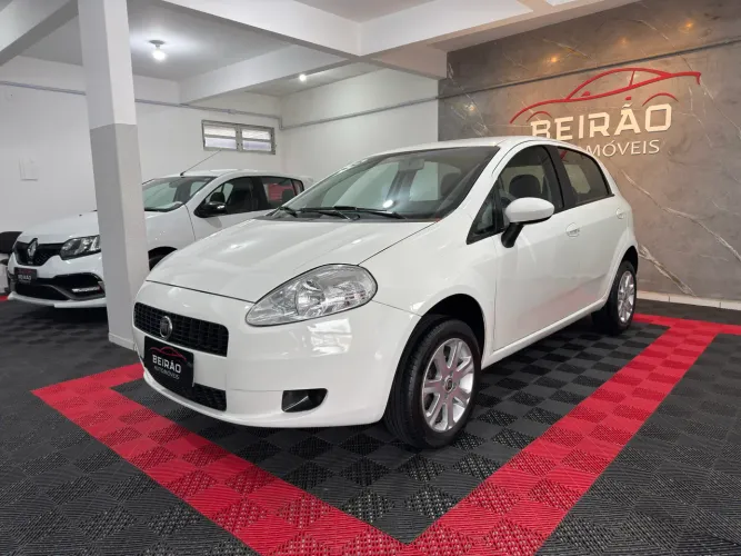 Fiat Punto Attractive 1.4 Fire Flex 8V 5P 2012