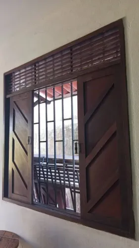 DOIS JANELÕES MADEIRA IPÊ