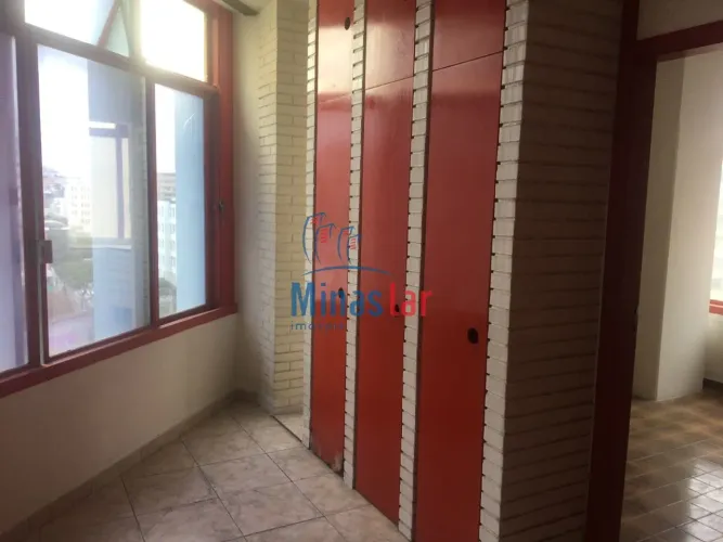 Salas/Conjuntos em Centro com 78.51 m²