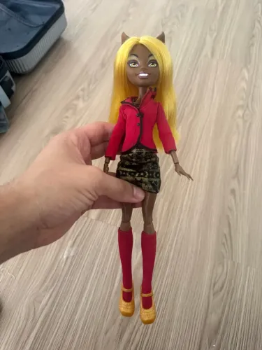 Boneca monster high