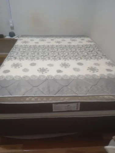 Cama molas ensacadas