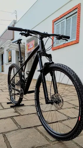 Bicicleta GT Avalanche Expert 29