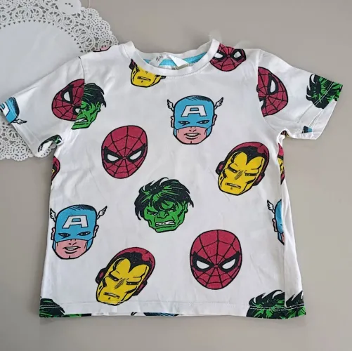 Camiseta infantil Marvel H&M 4-5 anos