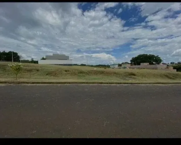 Vendo terreno condomínio jockey park uberaba