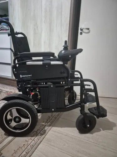 Cadeira de rodas elétrica Nova