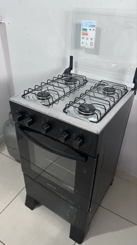 Vende - se Fogão seminovo