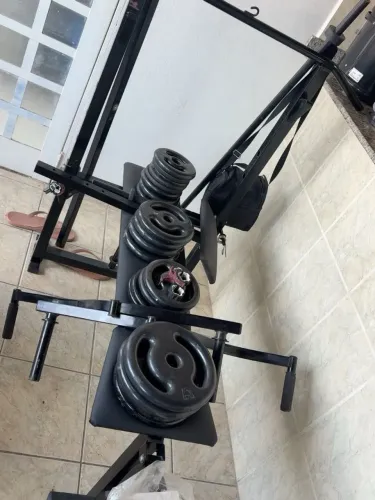 Academia residencial polimet completa + 60 kg de anilhas