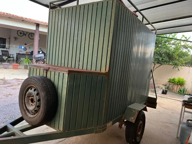 Carretinha baú 