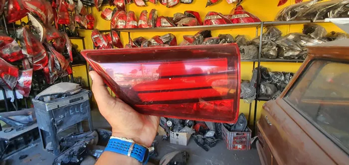 Lanterna mala Mitsubishi autlander