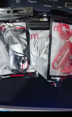 2 Fones Stereo com microfone