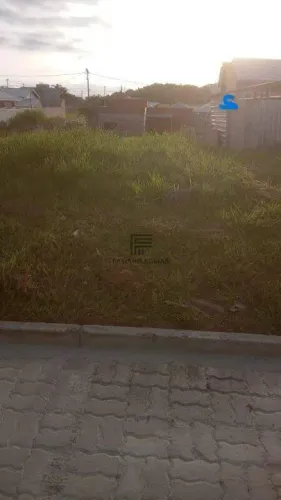 Terreno em Araruama, com 360m² - R$ 90.000,00 - Centro