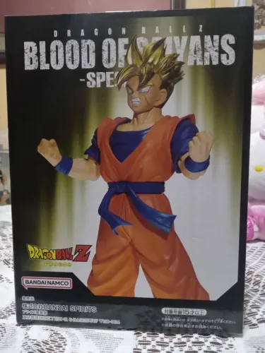 Estatueta do Gohan do futuro Dragon Ball Z banpresto original lacrada.