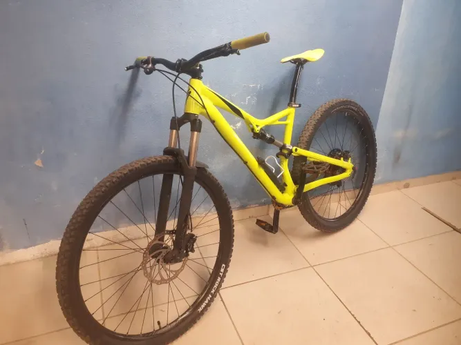 Specialized Camber    L