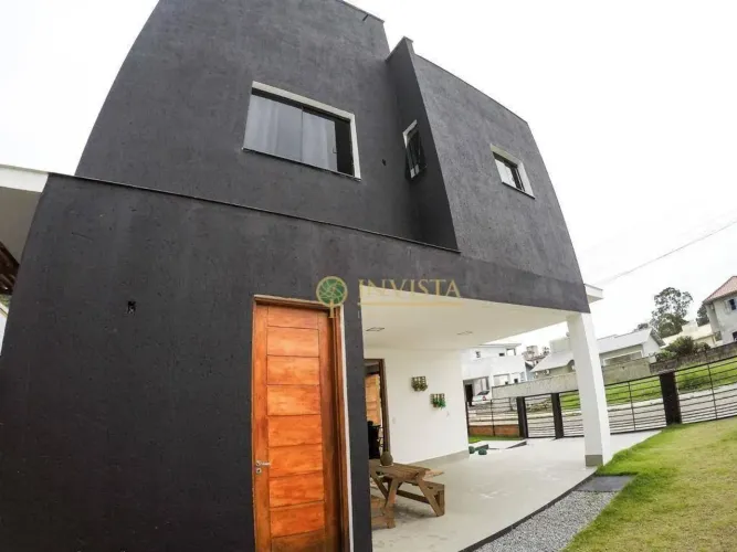 À venda | Condomínio Fechado, Piscina Privativa, 240 m², 4 quartos e 2 vagas - Canasvieira