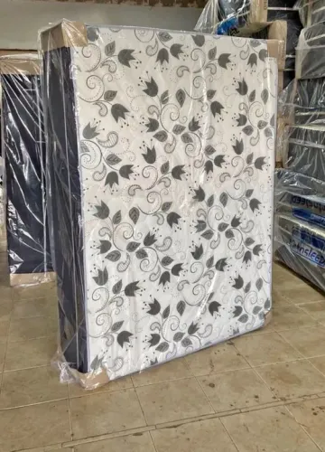 Cama box casal (novo) brinde hoje