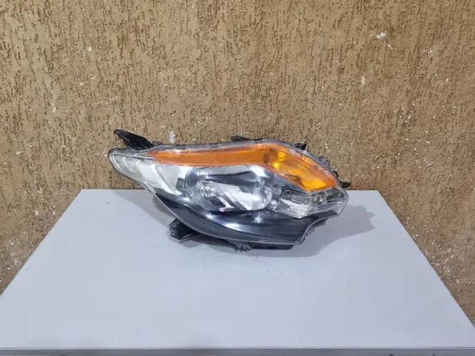 Farol direito L200 Triton 2018/2019/2020/2021/2022/2023