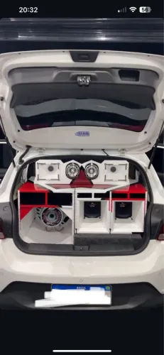 Som Automotivo Porta-malas