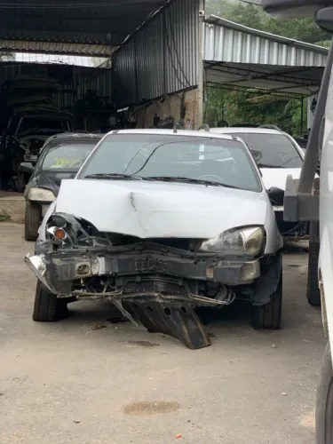 SUCATA: Ford Fiesta 1.0 8v - Completo! 