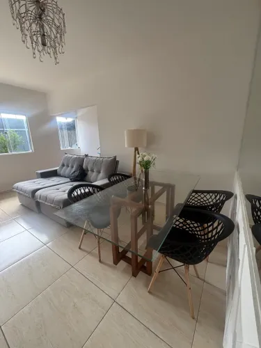 Mesa para 6 ou 4 lugares