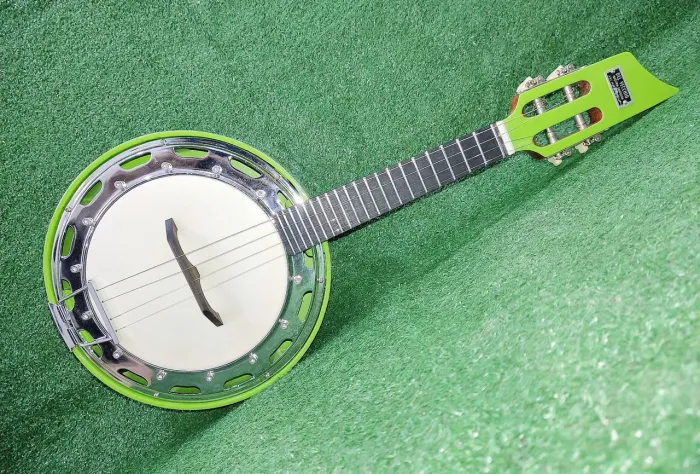 Banjo Delvecchio Color Braço alongadoc, escala de 3,3