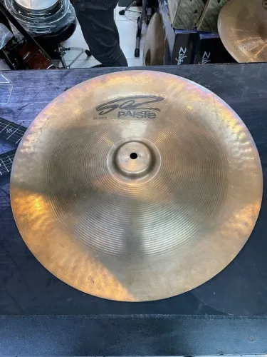Prato China Paiste 502 18?
